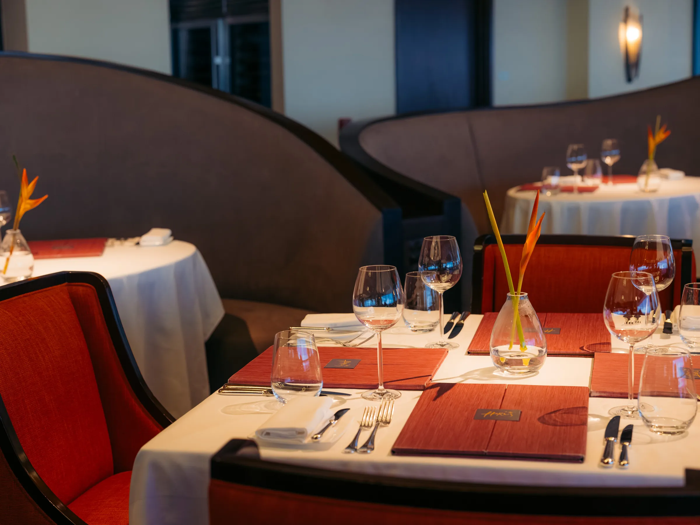 Oahu Restaurant table setting